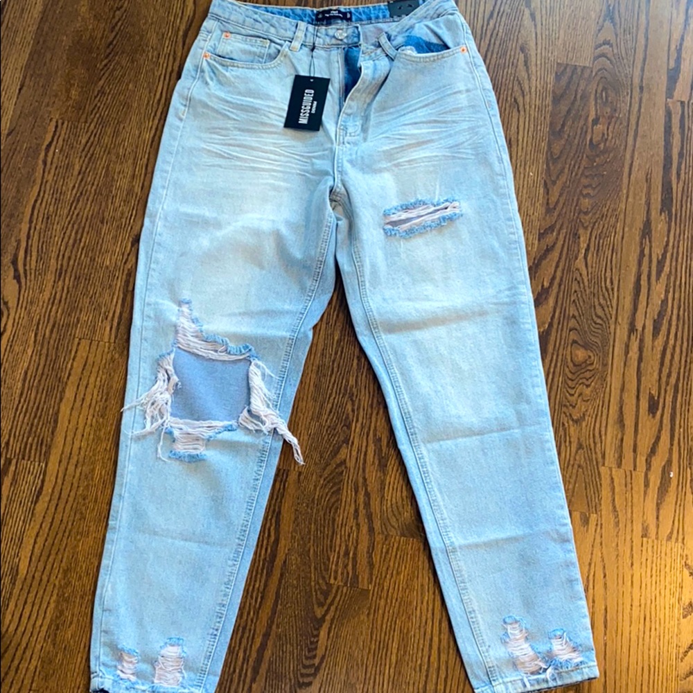 Missguided Riot Thigh Slash Open Knee Mom Jean
